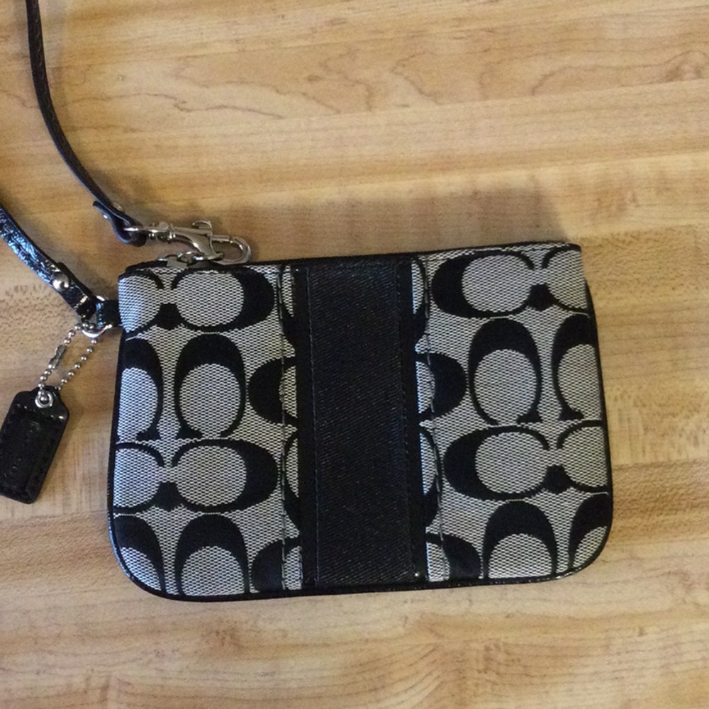 COACH Signature Black and White Small Wristlet